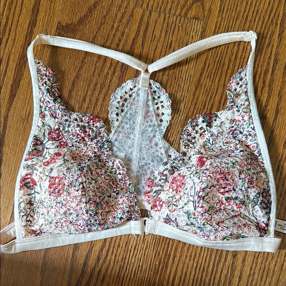 Victoria's Secret Cream and Pink Floral Racer Back Bralette Size M
